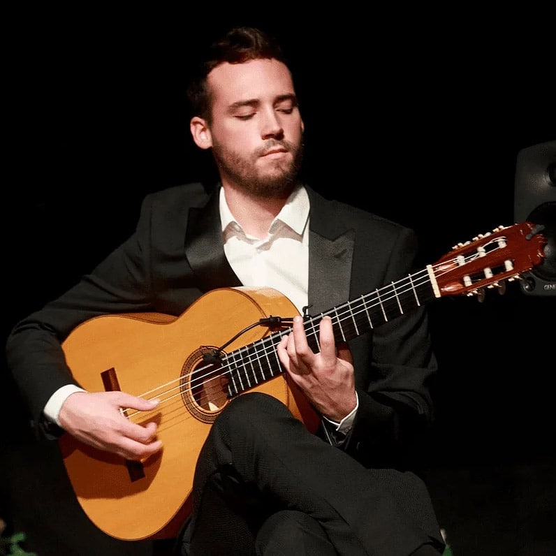 Daniel Martinez Flamenco 2 crop Daniel Martinez Flamenco